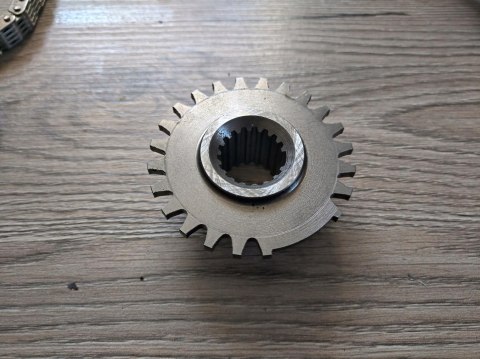 SUZUKI GSR 750 17R ROZRZĄD ŚLIZGI ŁAŃCUSZEK KPL SUZUKI GSR 750 17R ROZRZĄD ŚLIZGI ŁAŃCUSZEK KPL