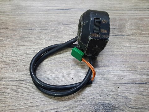 SUZUKI GT 125 PRZEŁĄCZNIK PRAWY