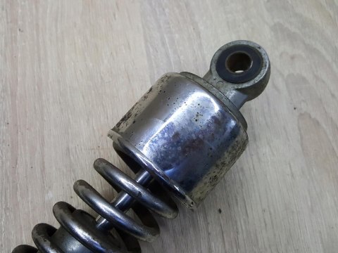 SUZUKI GT 380 AMORTYZATOR TYŁ TYLNY