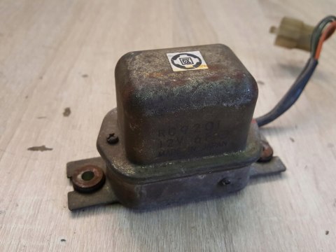 SUZUKI GT 380 REGULATOR NAPIĘCIA RC9201