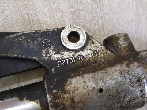 SUZUKI RG 125 LAGI ZAWIESZENIE KOMPLET PROSTE SUZUKI RG 125 LAGI ZAWIESZENIE KOMPLET PROSTE