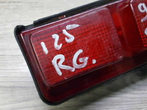 SUZUKI RG 125 LAMPA TYŁ TYLNA SUZUKI RG 125 LAMPA TYŁ TYLNA