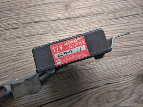 SUZUKI RG 125 REGULATOR NAPIĘCIA SH539-13