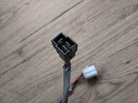 SUZUKI RG 125 REGULATOR NAPIĘCIA SH539-13