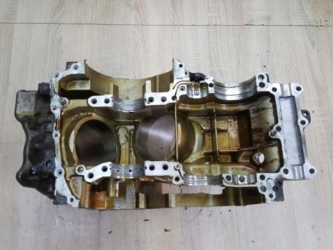 HONDA XL 1000 VARADERO KARTER CYLINDER TŁOKI KPL