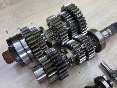 HONDA XL 1000 VARADERO SKRZYNIA BIEGÓW WODZIKI KPL HONDA XL 1000 VARADERO SKRZYNIA BIEGÓW WODZIKI KPL