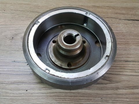 HONDA XR 500 R PE03E MAGNETO KOŁO MAGNESOWE