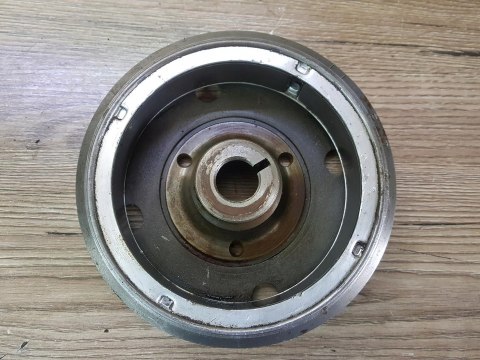 HONDA XR 500 R PE03E MAGNETO KOŁO MAGNESOWE