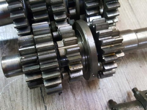 HONDA XR 500 R PE03E SKRZYNIA BIEGÓW WODZIKI KPL HONDA XR 500 R PE03E SKRZYNIA BIEGÓW WODZIKI KPL