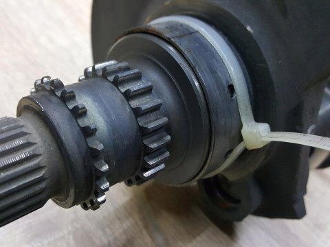 HONDA VTR 1000 F WAŁ KORBOWY HONDA VTR 1000 F WAŁ KORBOWY