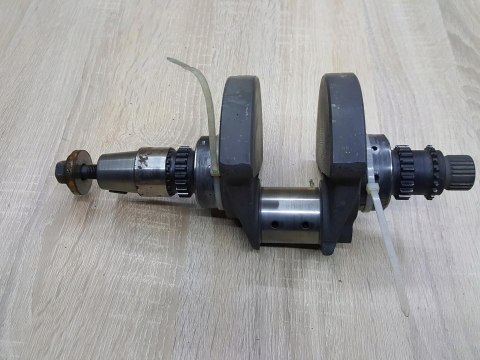 HONDA VTR 1000 F WAŁ KORBOWY HONDA VTR 1000 F WAŁ KORBOWY