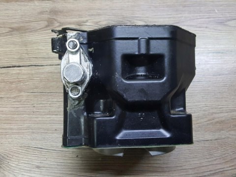 KTM DUKE II LC4 640 CYLINDER TŁOK KOMPLET KTM DUKE II LC4 640 CYLINDER TŁOK KOMPLET