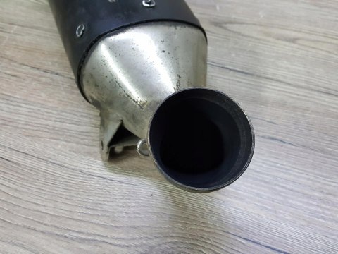 KTM DUKE II LC4 640 TŁUMIK WYDECH PRAWY KTM DUKE II LC4 640 TŁUMIK WYDECH PRAWY