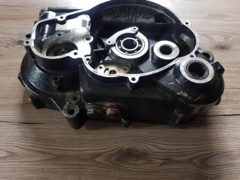 KTM LC4 620 KARTER BLOK SILNIKA LEWY KTM LC4 620 KARTER BLOK SILNIKA LEWY