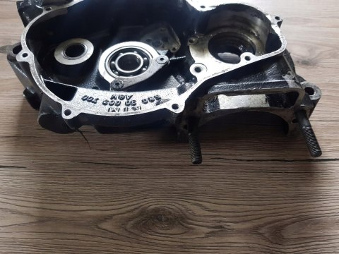 KTM LC4 620 KARTER BLOK SILNIKA LEWY KTM LC4 620 KARTER BLOK SILNIKA LEWY