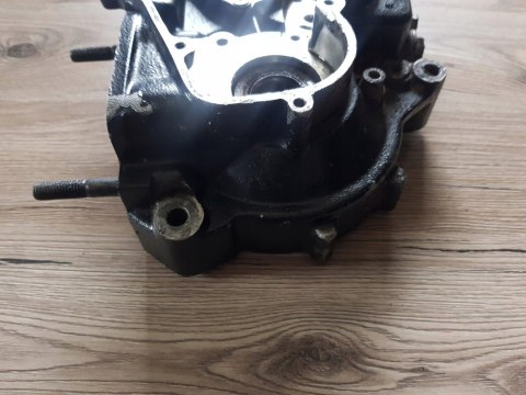KTM LC4 620 KARTER BLOK SILNIKA LEWY KTM LC4 620 KARTER BLOK SILNIKA LEWY