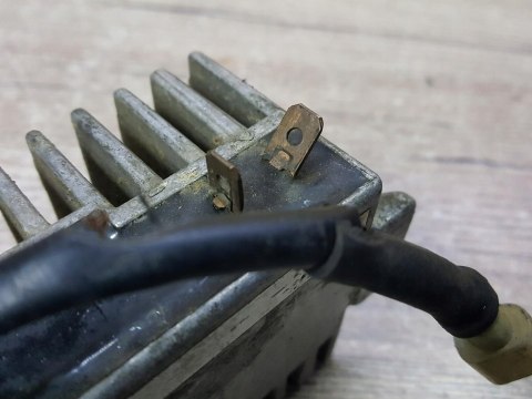 KTM LC4 620 REGULATOR NAPIĘCIA 49111434000 KTM LC4 620 REGULATOR NAPIĘCIA 49111434000