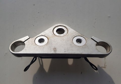 HONDA VT 125 C SHADOW 04R PÓŁKA GÓRNA