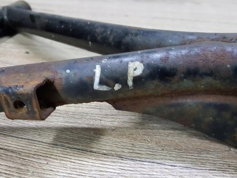 KAWASAKI KLF 300 A BAYOU WAHACZ LEWY PRZÓD KAWASAKI KLF 300 A BAYOU WAHACZ LEWY PRZÓD