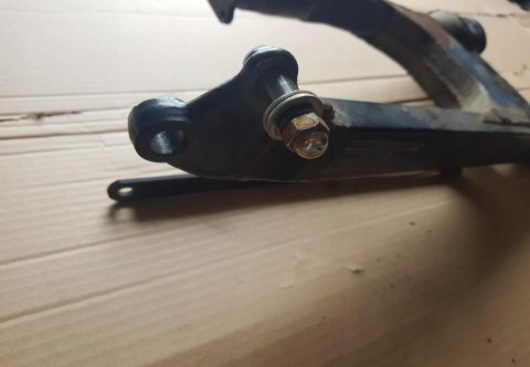 KAWASAKI VN 750 VULCAN WAHACZ TYŁ TYLNY KAWASAKI VN 750 VULCAN WAHACZ TYŁ TYLNY