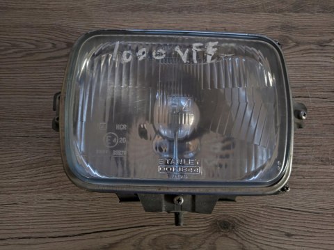 HONDA VF 1000 F REFLEKTOR LAMPA PRZÓD HONDA VF 1000 F REFLEKTOR LAMPA PRZÓD