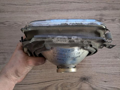 HONDA VF 1000 F REFLEKTOR LAMPA PRZÓD HONDA VF 1000 F REFLEKTOR LAMPA PRZÓD