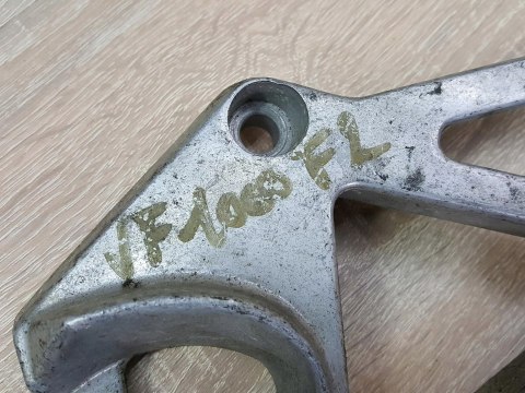 HONDA VF 1000 SET PODNÓŻEK LEWY HONDA VF 1000 SET PODNÓŻEK LEWY