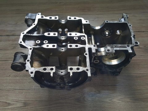 HONDA VF 750 V45 SUPER MAGNA KARTER DOLNY BLOK HONDA VF 750 V45 SUPER MAGNA KARTER DOLNY BLOK