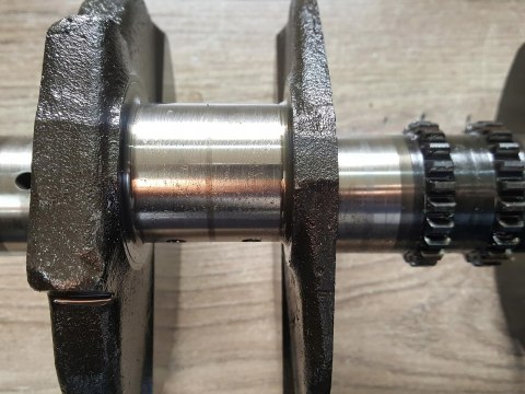 HONDA VF 750 V45 SUPER MAGNA WAŁ KORBOWY