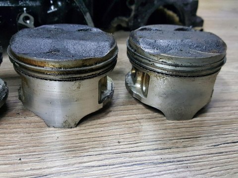 HONDA VFR 750 RC24 CYLINDER TŁOKI PIERŚCIENIE KPL