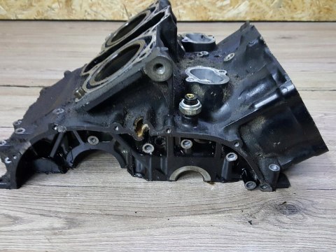 HONDA VFR 750 RC24 CYLINDER TŁOKI PIERŚCIENIE KPL