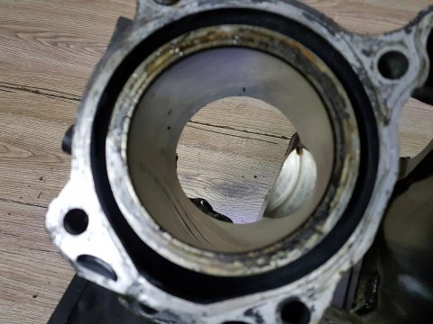 HONDA VFR 750 RC24 CYLINDER TŁOKI PIERŚCIENIE KPL