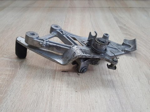 HONDA VFR 750 RC36 SET PODNÓŻEK PRAWY DŹWIGNIA KPL HONDA VFR 750 RC36 SET PODNÓŻEK PRAWY DŹWIGNIA KPL