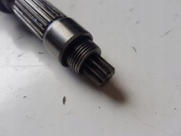 KAWASAKI GPX 600R WAŁEK POŚREDNI