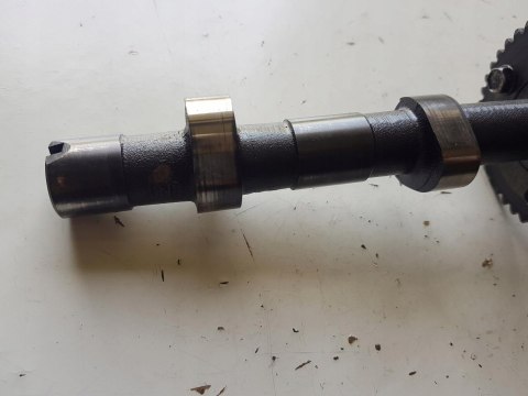 KAWASAKI GPX 600R WAŁEK ROZRZĄDU SSĄCY KAWASAKI GPX 600R WAŁEK ROZRZĄDU SSĄCY