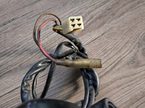 KAWASAKI KH 125 PRZEŁĄCZNIK PRAWY