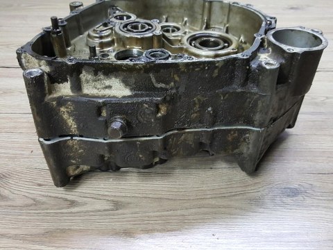 KAWASAKI KLF 300 A BAYOU KARTERY BLOK SILNIKA KPL