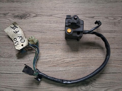 HONDA CBX 550 F2 PRZEŁĄCZNIK LEWY