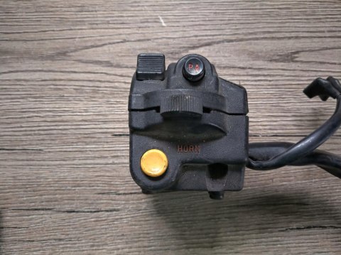 HONDA CBX 550 F2 PRZEŁĄCZNIK LEWY