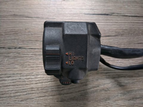 HONDA CBX 550 F2 PRZEŁĄCZNIK LEWY