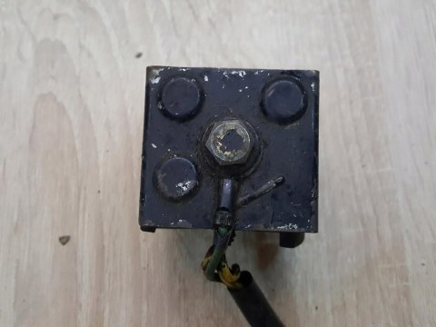HONDA CB 750 K REGULATOR NAPIĘCIA SB6B-7 HONDA CB 750 K REGULATOR NAPIĘCIA SB6B-7