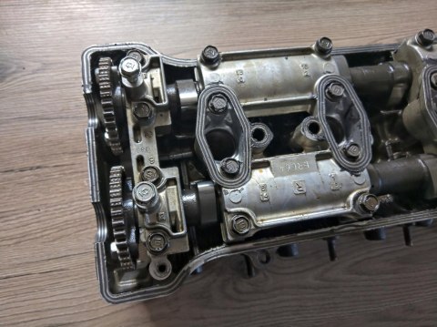 HONDA CB1000 SC60 SC60E GŁOWICA WAŁKI KOMPLET HONDA CB1000 SC60 SC60E GŁOWICA WAŁKI KOMPLET