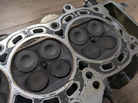 HONDA CB1000 SC60 SC60E GŁOWICA WAŁKI KOMPLET HONDA CB1000 SC60 SC60E GŁOWICA WAŁKI KOMPLET