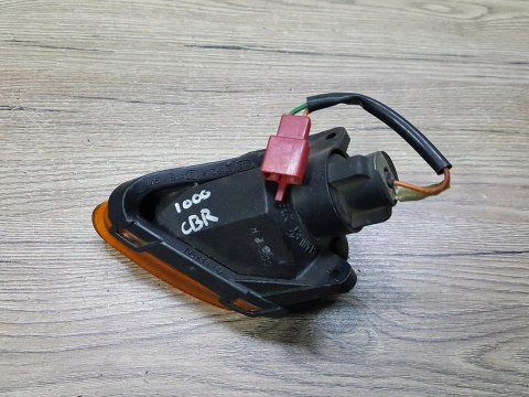 HONDA CBR 1000 KIERUNKOWSKAZ KIERUNEK LEWY HONDA CBR 1000 KIERUNKOWSKAZ KIERUNEK LEWY