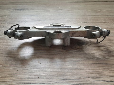 HONDA CBR 1000 SC25 PÓŁKA GÓRNA ZAWIESZENIA HONDA CBR 1000 SC25 PÓŁKA GÓRNA ZAWIESZENIA