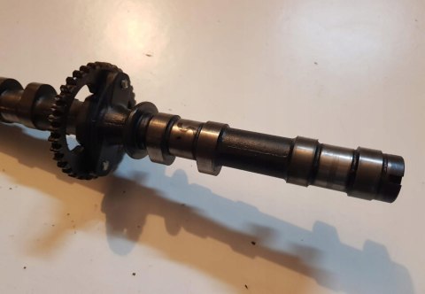 HONDA CBR 600 F1 WAŁEK ROZRZĄDU SSĄCY HONDA CBR 600 F1 WAŁEK ROZRZĄDU SSĄCY
