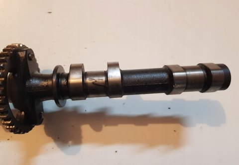HONDA CBR 600 F1 WAŁEK ROZRZĄDU WYDECHOWY HONDA CBR 600 F1 WAŁEK ROZRZĄDU WYDECHOWY