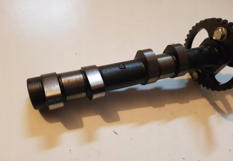 HONDA CBR 600 F1 WAŁEK ROZRZĄDU WYDECHOWY HONDA CBR 600 F1 WAŁEK ROZRZĄDU WYDECHOWY