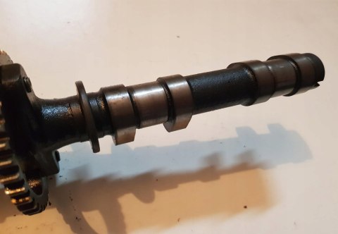 HONDA CBR 600 F1 WAŁEK ROZRZĄDU WYDECHOWY HONDA CBR 600 F1 WAŁEK ROZRZĄDU WYDECHOWY