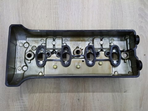 HONDA CBR 600 F4 POKRYWA DEKIEL OSŁONA KAPA HONDA CBR 600 F4 POKRYWA DEKIEL OSŁONA KAPA